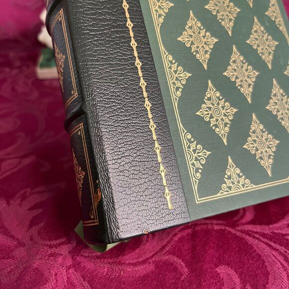 Vintage Book: The Adventures of Huckleberry Finn by Mark Twain, Franklin Library - Picture 4 of 10